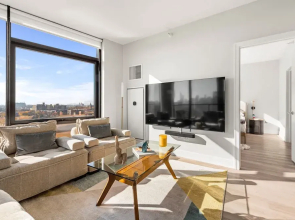 West Loop 3x 2BR Walk to Dining Gym Terrace