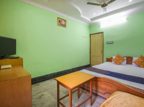 SPOT ON 64296 Hotel Rajamahal