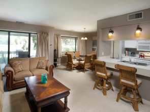 New Listing! Palmetto Dunes Condo, By Beach & Golf Condo