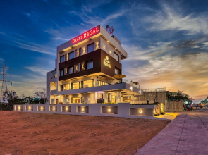 Grand Regal, Islampur