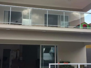 Casa com piscina em Caraguatatuba