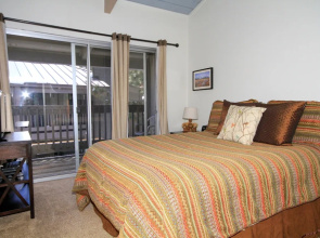 Sierra Park S #40 1 Bedroom Condo