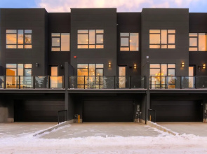 New Luxury Townhome 27