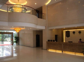 Yibin Jiangnan Hotel