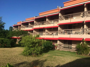 Deluxe Montego Bay Club Studio & Suites