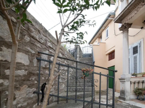 Modern Antique apartment's Villa Castropola 8, located in Center of Pula