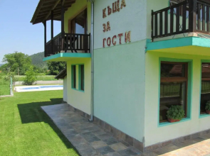 Pri Orehite Guesthouse
