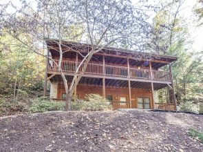 Vivs View by Heritage Cabin Rentals