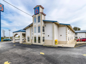 Motel 6 Urbana, IL