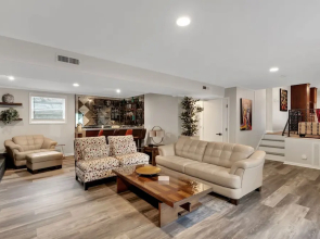 Luxurious 4BR Home, Pet Friendly!