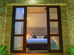 Marina Bay Retreat & Spa