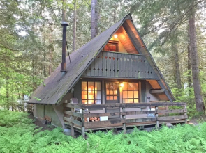 86sl - Rustic - Pets Ok - Bbq - Sleeps 6 3 Bedroom Home by RedAwning