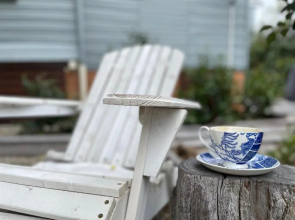 The Residence Stylish Comfort with Fireplace