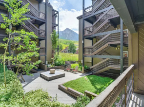 The Love Shack - A Couple's Colorado Retreat!