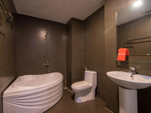 RedDoorz Near Tan Dinh Market 3