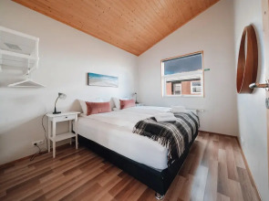 Blue View Cabin