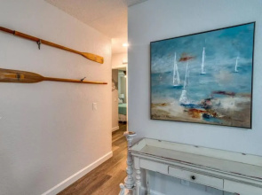 Cortez Gardens Cottage 15, Renovated and close to Beach, 3-Bed, 2-Bath 10 People