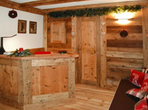 Apartment in Pellizzano With Paid Sauna