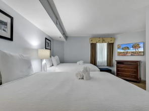 Carolinian Resort 2032