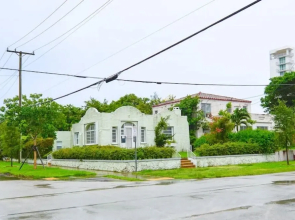 Stylish 1 Bedroom Brickell House in Miami