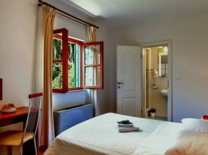 Superb Villa With Private Pool and Garden