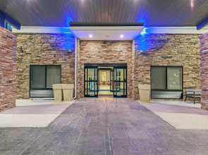 Holiday Inn Express & Suites Perryton