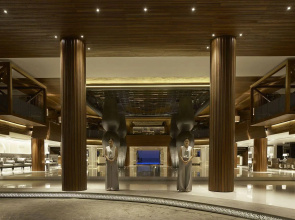 Double-Six Luxury Hotel