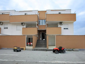 Apartment Village Nin