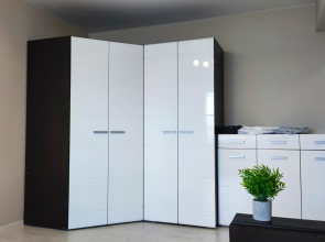 Apartments on Druzhby Narodov Street 12