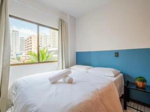 Lindo apto 1 quadra do mar Meia Praia EIS305