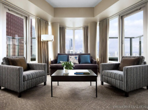 One King West Hotel & Residence