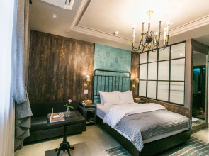 February Hotel The Signature Dongseongro