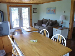 Larinda's Landing Oceanfront Cottages