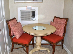 Coconut Grove Beach Resort Suite 3