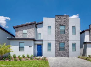 8 BR Villa With Games Room