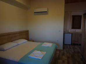 Laz Koyu Pansiyon