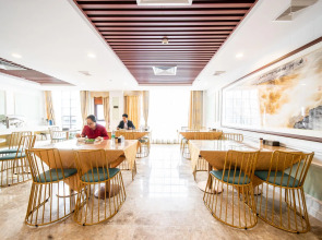 Zhongbo Art  hotel