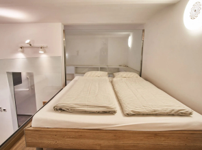 V27 Budapest Apartment