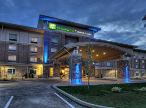 Holiday Inn Express & Suites Pittsburgh SW - Southpointe by IHG