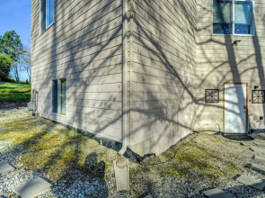 Luxe Federal Way Rental - Walk to the Water!