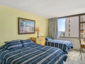 Waikiki Banyan - Ocean View Tower 2 Suite 2904