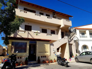 Emmanouil Airport Beach Apartment