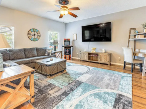 Pool & Spa: Spacious Port St Lucie Villa!