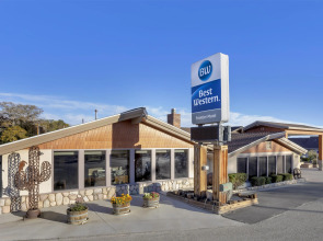 Best Western Plus Frontier Motel