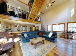 Huge Lil' Cascade, Family Lodge, 4 floors, with Loft and Game Room
