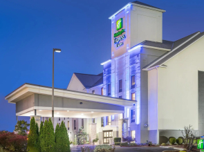 Holiday Inn Express Hotel & Suites Louisville East by IHG