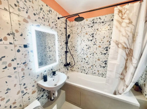 Апартаменты на улице Хрустальногорская