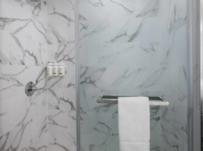 Ramada By Wyndham Brooklyn Near Flatbush