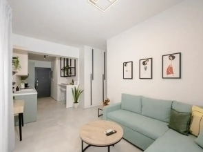 Minimal Chic Retreat Suite
