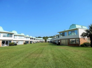 048 Surf Club B8 by RedAwning